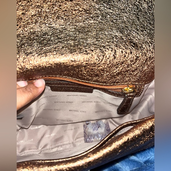 🌺⭐️🌺 HP 🌺⭐️🌺NWOT— Michael Kors crossbody 🌺⭐️🌺 - Picture 5 of 13